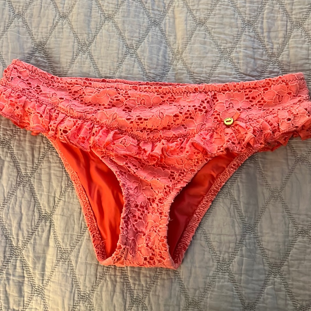 8) NWOT BETTY JOHNSON BOTTOM SZ M